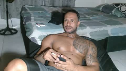 Snapshot of manolofitt chatting on 05-03-26, 06:47 Manolo online show from 05-03-26, 06:47