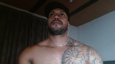 Snapshot of manolofitt chatting on 05-18-26, 04:13 Manolo online show from 05-18-26, 04:13