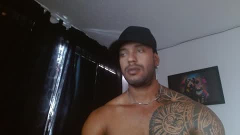 Snapshot of manolofitt chatting on 05-29-26, 02:59 Manolo online show from 05-29-26, 02:59