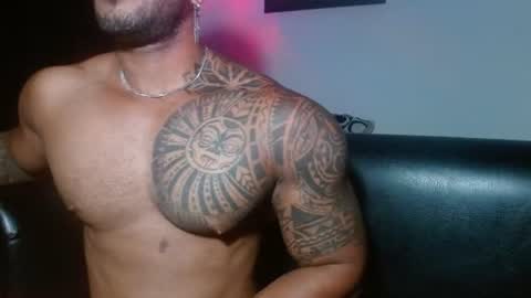 Snapshot of manolofitt chatting on 06-11-26, 12:43 Manolo online show from 06-11-26, 12:43