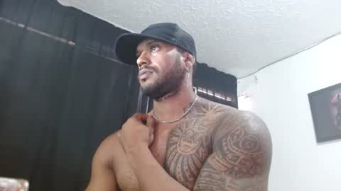 Snapshot of manolofitt chatting on 07-08-26, 04:11 Manolo online show from 07-08-26, 04:11