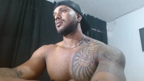 Snapshot of manolofitt chatting on 07-19-26, 07:06 Manolo online show from 07-19-26, 07:06