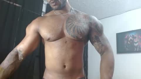 Snapshot of manolofitt chatting on 08-01-26, 07:02 Manolo online show from 08-01-26, 07:02