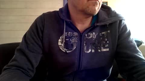 Snapshot of manpower2012 chatting on 03-08-26, 09:35 Manpo online show from 03-08-26, 09:35