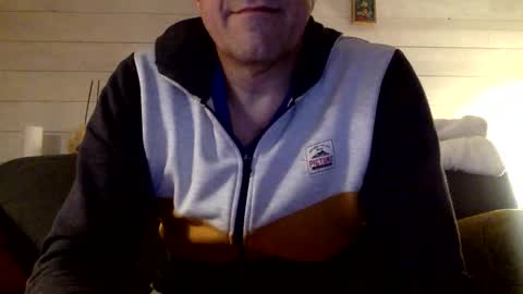 Snapshot of manpower2012 chatting on 04-09-26, 10:15 Manpo online show from 04-09-26, 10:15