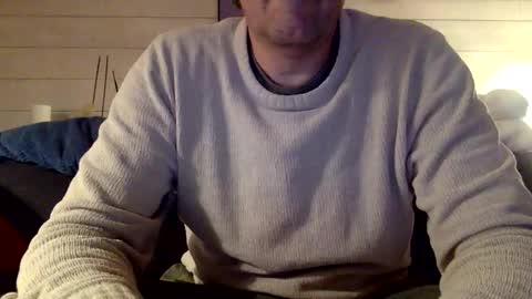 Snapshot of manpower2012 chatting on 04-10-26, 10:47 Manpo online show from 04-10-26, 10:47