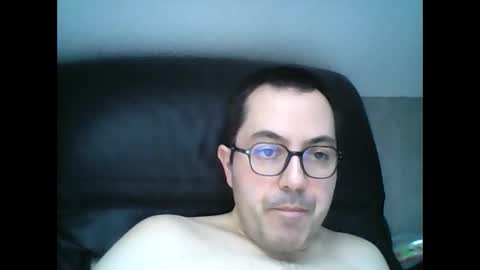 Snapshot of manu5933 chatting on 03-01-25, 01:29 manu5933 online show from 03-01-25, 01:29