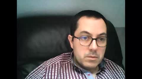 Snapshot of manu5933 chatting on 03-04-25, 01:17 manu5933 online show from 03-04-25, 01:17