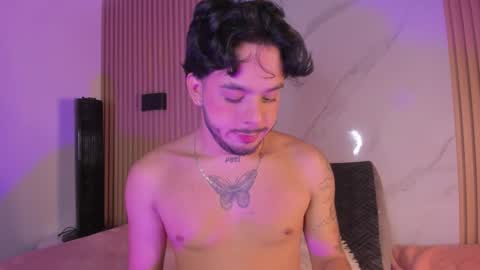 MANUEL Dont forget your thumbs up online show from 11-30-25, 11:25