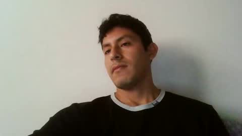 Snapshot of manucurve chatting on 12-14-25, 02:33 manucurve online show from 12-14-25, 02:33