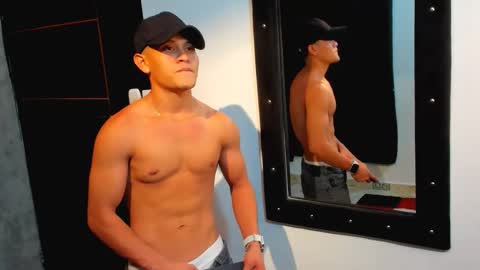 Manuel online show from 10-19-25, 01:17