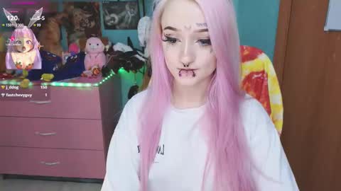 Snapshot of manuela_unicorn chatting on 10-07-25, 08:17 Manuela online show from 10-07-25, 08:17