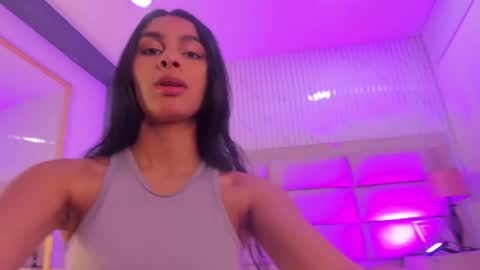 Manuela online show from 02-21-26, 09:05