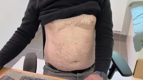 manuherb84 online show from 04-19-26, 01:43