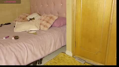 Snapshot of manumeow_ chatting on 07-07-26, 12:24 Manu online show from 07-07-26, 12:24