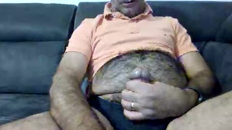 Snapshot of manuv chatting on 10-08-25, 10:51 manuv online show from 10-08-25, 10:51