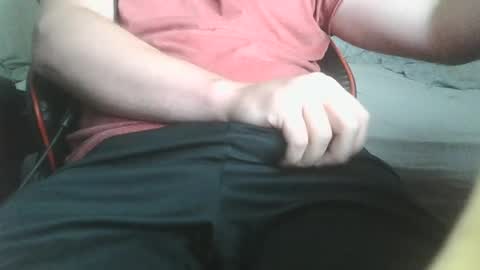 Snapshot of manwithsausage98 chatting on 08-07-26, 08:11 manwithsausage98 online show from 08-07-26, 08:11