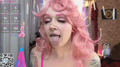 Snapshot of mao_me_meow chatting on 12-19-24, 11:39 Sasha online show from 12-19-24, 11:39