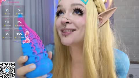 Snapshot of mao_me_meow chatting on 01-09-25, 11:03 Sasha online show from 01-09-25, 11:03