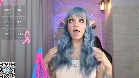 Snapshot of mao_me_meow chatting on 01-11-25, 08:22 Sasha online show from 01-11-25, 08:22