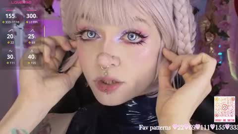 Snapshot of mao_me_meow chatting on 02-27-26, 08:14 Sasha online show from 02-27-26, 08:14