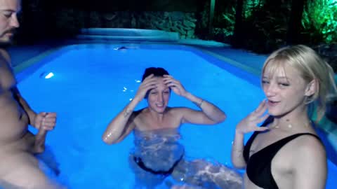 coshitaxxx online show from 12-18-24, 12:21