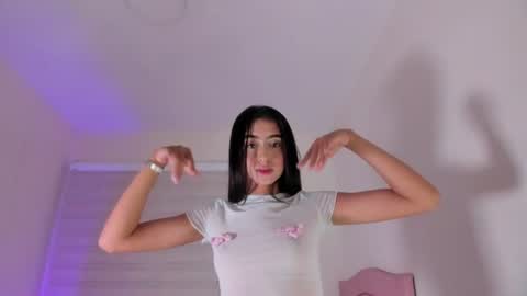 Snapshot of mara_galle chatting on 07-15-26, 12:32 Mara online show from 07-15-26, 12:32