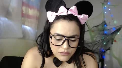 maraa_lee online show from 10-30-25, 09:04