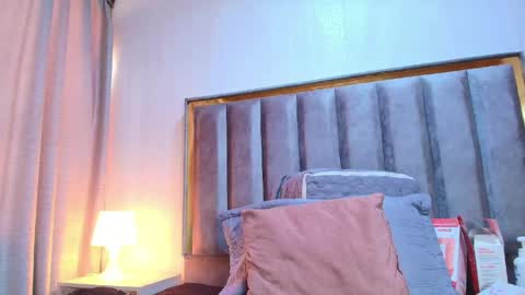 maraa_x online show from 04-25-26, 06:05