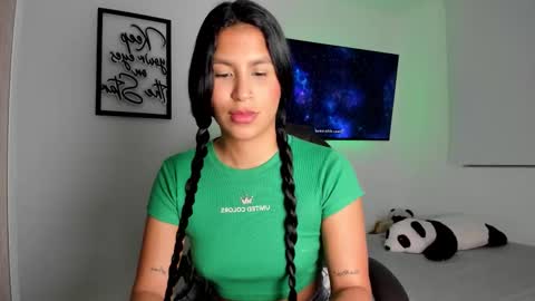 Snapshot of maragirl chatting on 02-06-26, 11:52 Mara online show from 02-06-26, 11:52