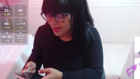 Snapshot of marasilk chatting on 05-20-26, 02:40 Mara Silk online show from 05-20-26, 02:40