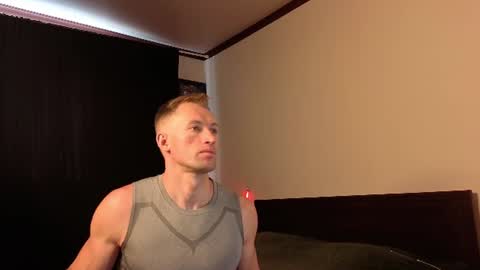 Snapshot of marc105100 chatting on 07-01-26, 04:14 alex marvelxx online show from 07-01-26, 04:14