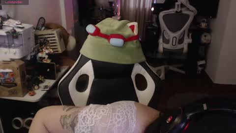 Snapshot of marcela2101s chatting on 05-26-26, 08:38 marcela2101s online show from 05-26-26, 08:38