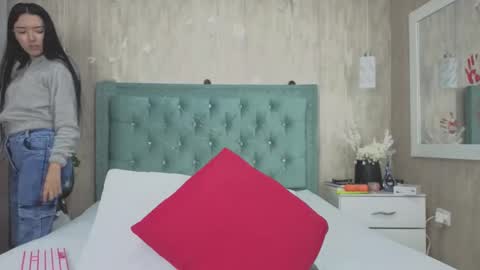 Marcela online show from 11-04-25, 07:35