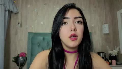 Snapshot of marcelaa_fox chatting on 06-12-26, 08:41 Marcela online show from 06-12-26, 08:41