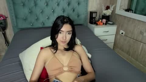 Snapshot of marcelaa_fox chatting on 06-26-26, 10:03 Marcela online show from 06-26-26, 10:03