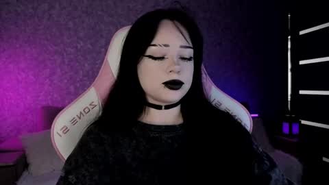 Snapshot of marceline_red chatting on 05-19-26, 01:28 Lady Marceline online show from 05-19-26, 01:28