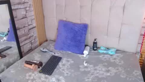 Snapshot of marcelinecutte303av chatting on 02-13-26, 05:03 marcelinecutte303av online show from 02-13-26, 05:03