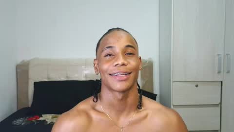 Snapshot of marcelo_dosantos77 chatting on 06-19-26, 12:37 MARCELO online show from 06-19-26, 12:37