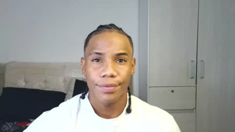 Snapshot of marcelo_dosantos77 chatting on 06-20-26, 08:33 MARCELO online show from 06-20-26, 08:33