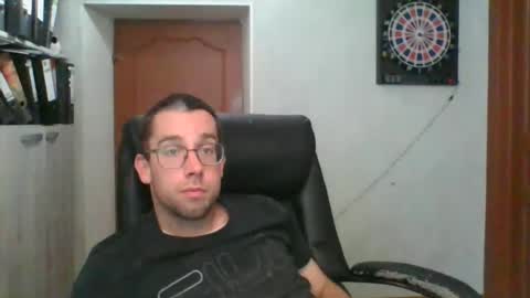 Snapshot of marcjemp chatting on 06-12-26, 03:44 marcjemp online show from 06-12-26, 03:44