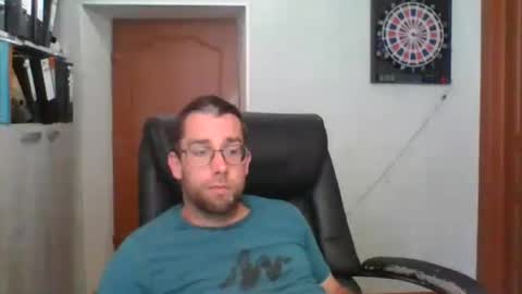 Snapshot of marcjemp chatting on 06-17-26, 12:18 marcjemp online show from 06-17-26, 12:18