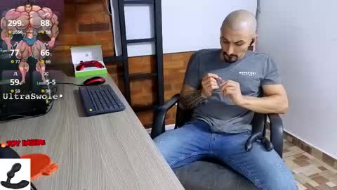 Marck  Independent model  online show from 12-16-25, 02:38