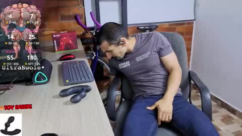 Marck  Independent model  online show from 03-16-26, 12:49