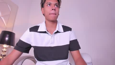 Snapshot of marco_deluxe chatting on 04-24-26, 11:34 marco_deluxe online show from 04-24-26, 11:34