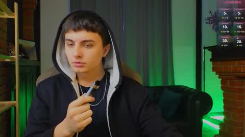 Marco online show from 12-21-25, 08:43