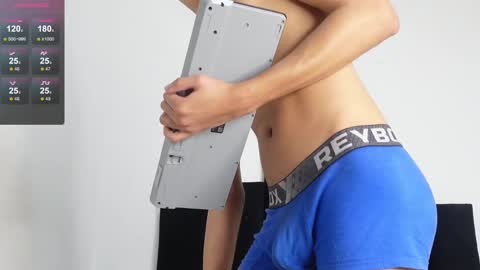 Snapshot of marcoalexlatino chatting on 01-26-25, 05:34 Marco online show from 01-26-25, 05:34