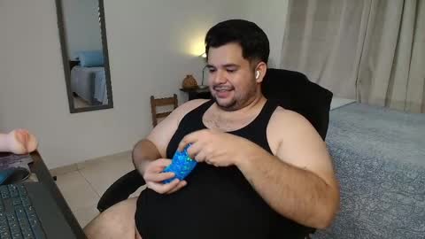 Marcos online show from 04-12-26, 03:33