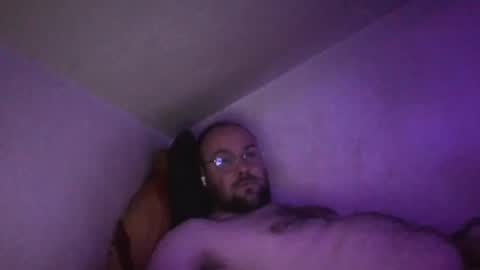 Snapshot of marcolafamilia93 chatting on 11-08-25, 12:33 marcolafamilia93 online show from 11-08-25, 12:33