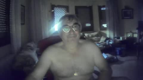 Snapshot of marcos260526 chatting on 06-15-26, 05:20 marcos260526 online show from 06-15-26, 05:20